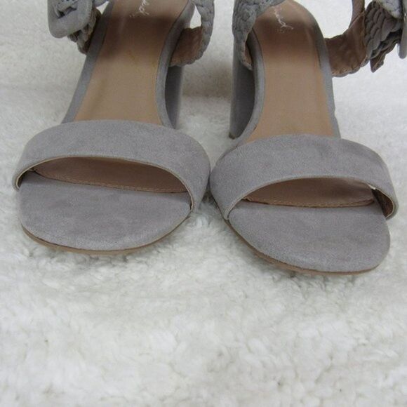 Heeled Sandals Light Gray Faux Suede Womens Size 7.5 Qupid Alona Style 702062 - Picture 12 of 13
